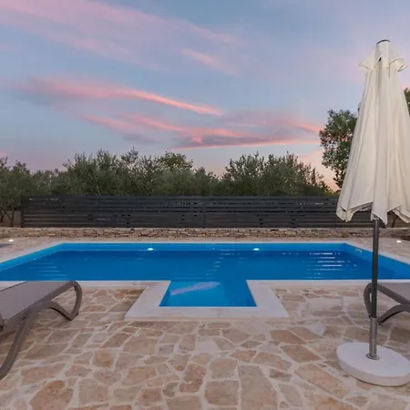 Vitis Zadarvillas Villa *