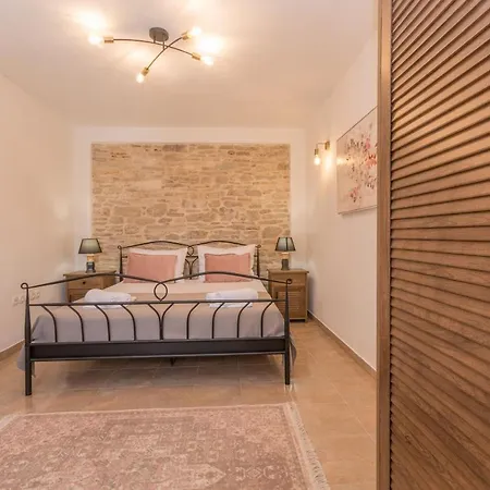 Vitis Zadarvillas Villa Oklaj