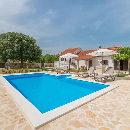 Villa Vitis Zadarvillas Oklaj